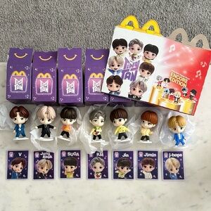 McDonald's TINY TAN x BTS Happy Meal Toys THROWBACK Edition - COMPLETE SET OF 7